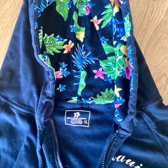 Maui Hawaii Zip Up Hoodie - Picture 3 of 4